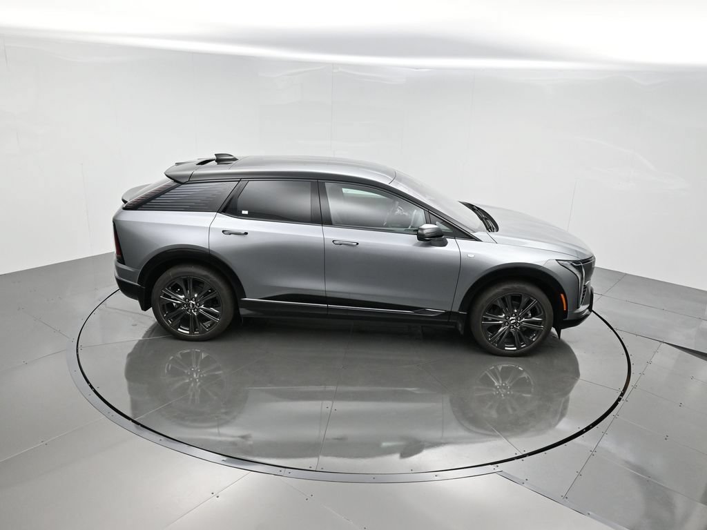 New 2027 Cadillac Optiq Premium Sport w/ LPO, Floor Liner Package AWD/4WD image 51