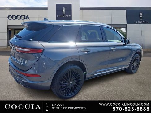 Certified 2022 Lincoln Corsair Reserve w/ Equipment Group 201A AWD/4WD image 4