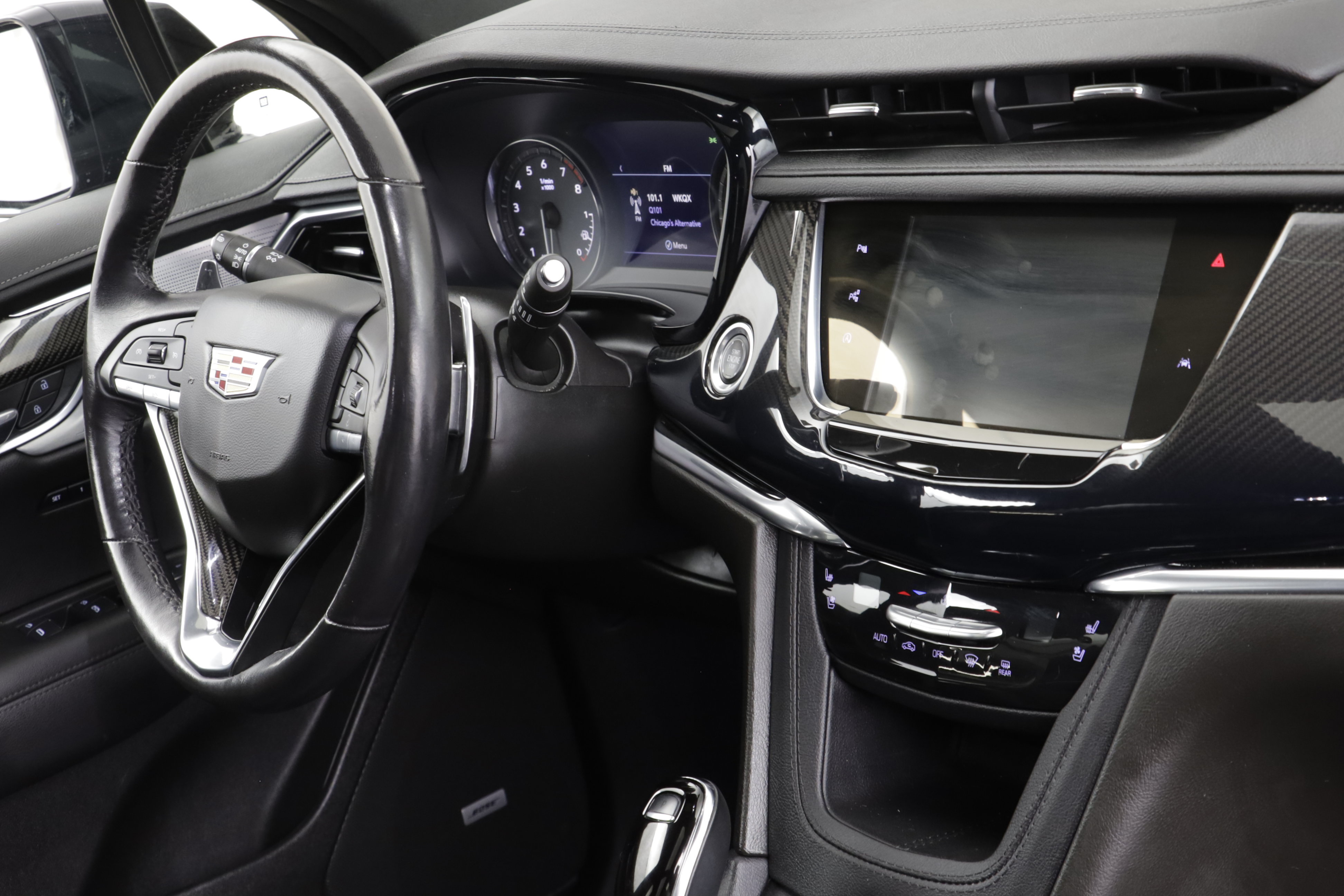 Used 2023 Cadillac XT6 Sport w/ Technology Package AWD/4WD image 23