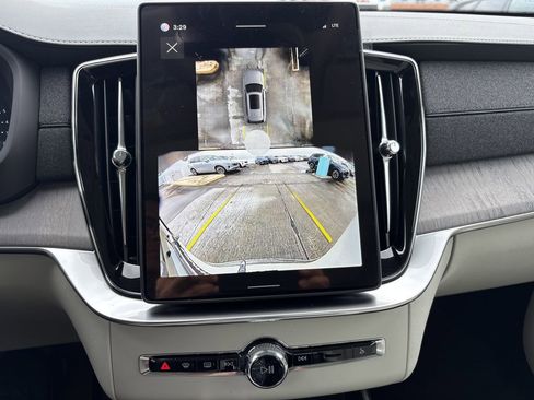 New 2026 Volvo XC90 B5 Ultra image 11