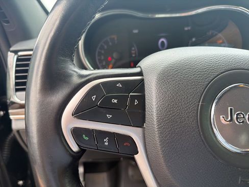 Used 2020 Jeep Grand Cherokee Overland AWD/4WD image 53
