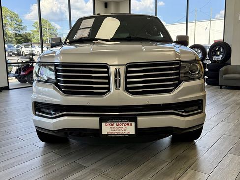 Used 2017 Lincoln Navigator L Reserve image 2