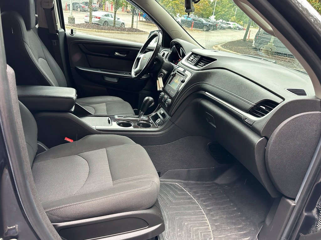 Used 2015 Chevrolet Traverse LT FWD image 23