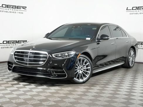 Used 2025 Mercedes-Benz S 580 4MATIC Sedan image 1