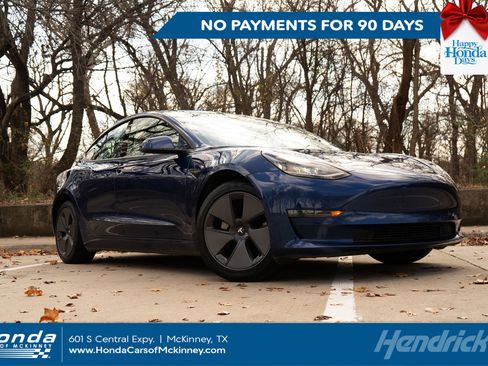 Used 2021 Tesla Model 3 Standard Range Plus image 1