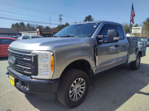 Used 2023 Ford F250 XL w/ Snow Plow Prep Package image 4