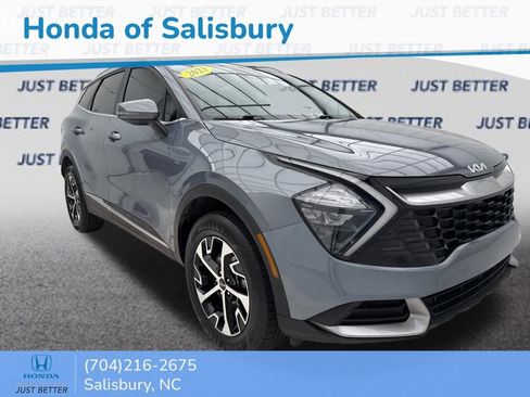 Used 2023 Kia Sportage EX image 1