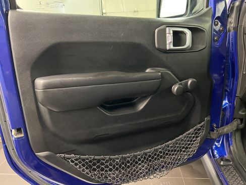 Used 2020 Jeep Wrangler Unlimited Sport image 27