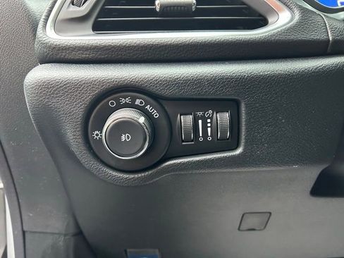 New 2026 Chrysler Pacifica Limited w/ S Appearance Package image 39