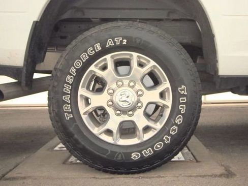 Used 2024 RAM 2500 Laramie AWD/4WD image 19