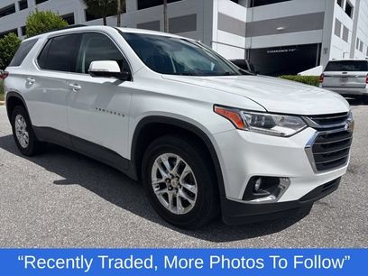 Used 2020 Chevrolet Traverse LT
