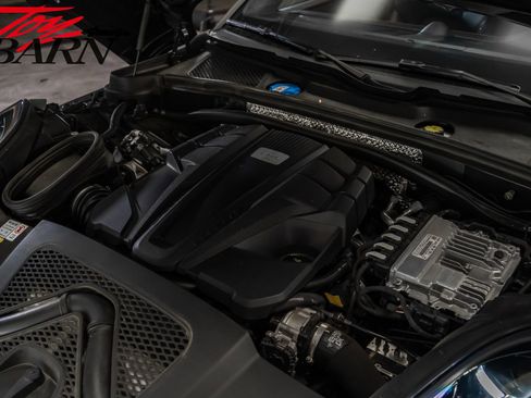 Used 2023 Porsche Macan GTS w/ GTS Sport Package image 53