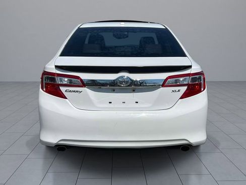 Used 2013 Toyota Camry XLE image 4