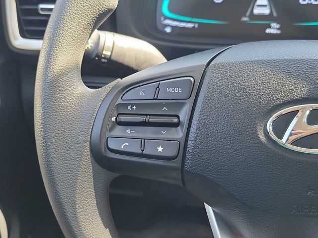 Certified 2026 Hyundai Venue SE FWD image 7