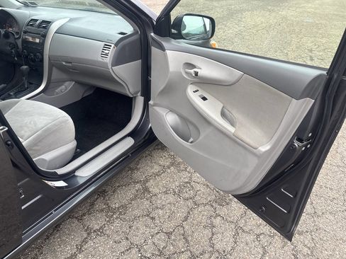 Used 2009 Toyota Corolla image 19