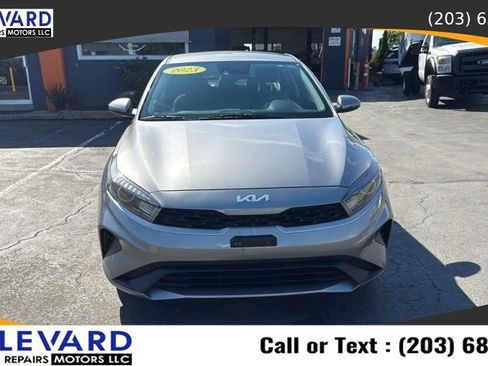 Used 2023 Kia Forte LXS w/ LXS Technology Package FWD image 2