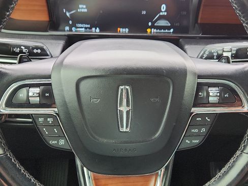 Used 2020 Lincoln Navigator Reserve w/ Equipment Group 208A Reserve AWD/4WD image 19