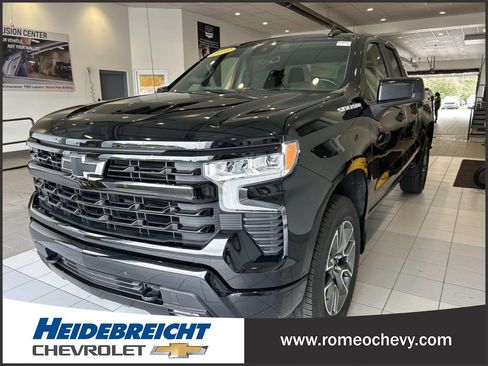 Used 2023 Chevrolet Silverado 1500 RST w/ Protection Package AWD/4WD image 6
