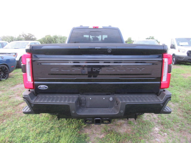 Used 2025 Ford F250 Platinum AWD/4WD image 4