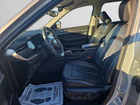 Certified 2022 Jeep Grand Cherokee L Limited image 9