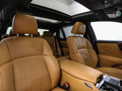 Used 2024 Lexus LS 500 AWD w/ Luxury Package image 30