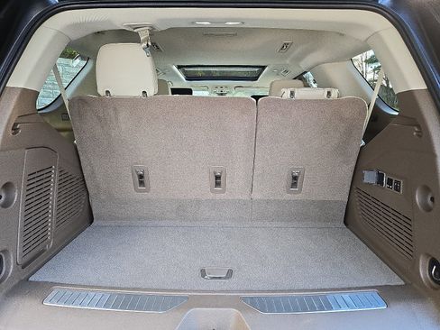 Used 2021 GMC Yukon Denali w/ Denali Ultimate Package image 28