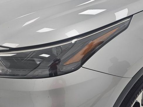 Used 2024 Toyota Highlander XLE image 7