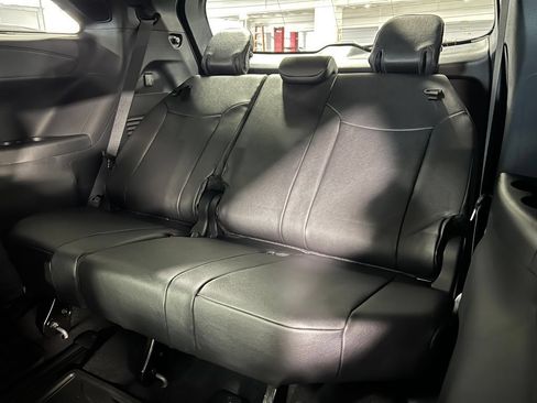 New 2026 Toyota Sienna XLE Woodland Edition AWD/4WD image 16