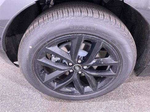 Used 2026 Land Rover Range Rover Velar Dynamic SE image 32