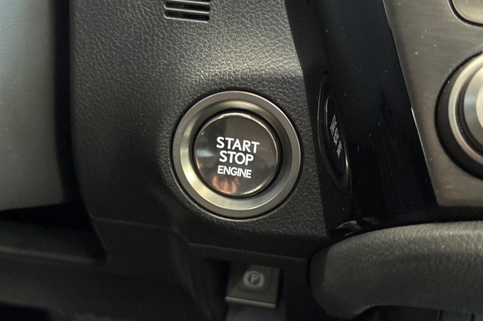 Used 2024 Lexus ES 350 w/ Accessory Package (Z2) FWD image 28
