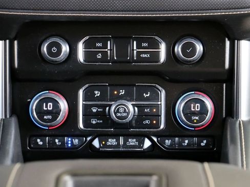 Used 2023 Chevrolet Tahoe Premier RWD image 36