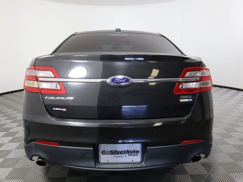 Used 2015 Ford Taurus SEL image 3