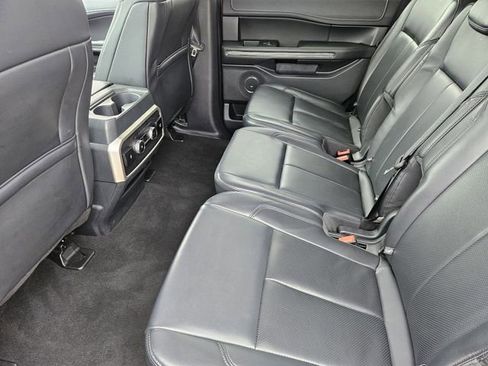 Used 2024 Ford Expedition XLT RWD image 29
