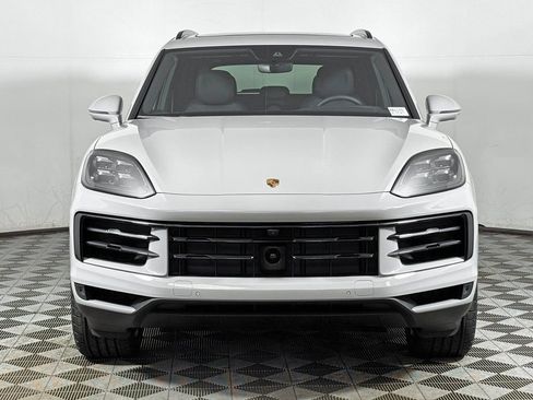 Certified 2026 Porsche Cayenne AWD/4WD image 10