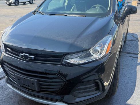 Used 2019 Chevrolet Trax LT w/ Redline Edition AWD/4WD image 1