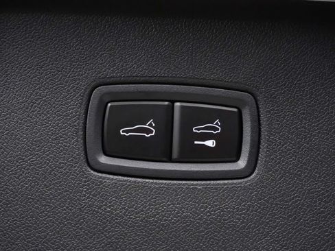 Certified 2026 Porsche Cayenne AWD/4WD image 14