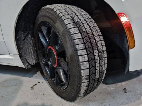 Used 2016 FIAT 500 Pop w/ Italia Package image 42