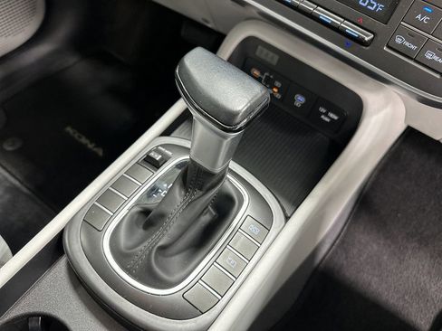 Certified 2024 Hyundai Kona SEL FWD image 20