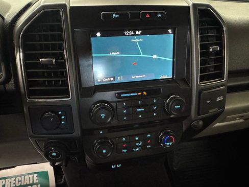 Used 2018 Ford F150 XLT w/ Equipment Group 302A Luxury AWD/4WD image 17
