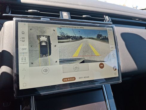 New 2026 Land Rover Range Rover Velar Dynamic SE AWD/4WD image 11