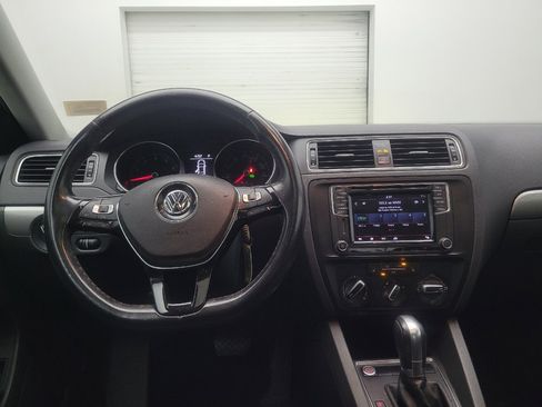 Used 2018 Volkswagen Jetta SE FWD image 22