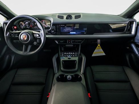 New 2026 Porsche Cayenne Coupe image 24