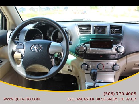 Used 2011 Toyota Highlander 2WD w/ Tech Pkg image 24
