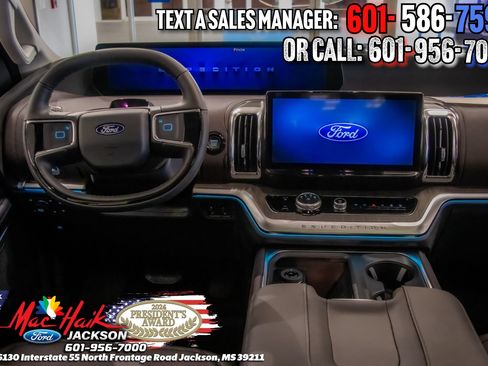 New 2026 Ford Expedition Platinum w/ Platinum Ultimate Package AWD/4WD image 8