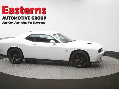 Used 2018 Dodge Challenger R/T w/ Blacktop Package RWD image 44