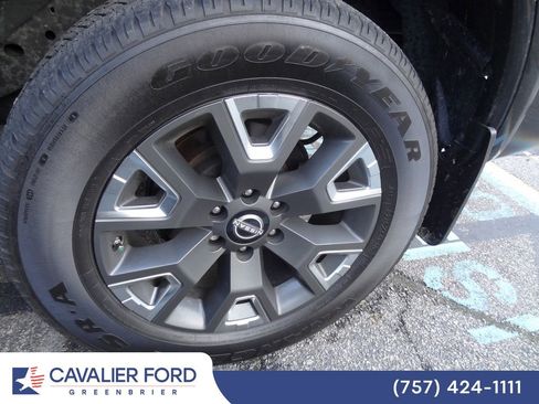 Used 2023 Nissan Titan Platinum Reserve w/ Moonroof Package AWD/4WD image 16
