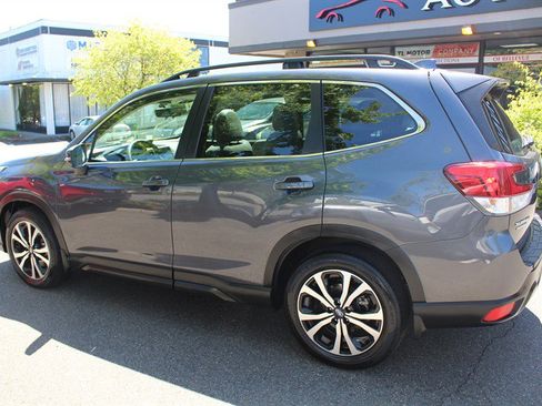 Used 2023 Subaru Forester Limited AWD/4WD image 3