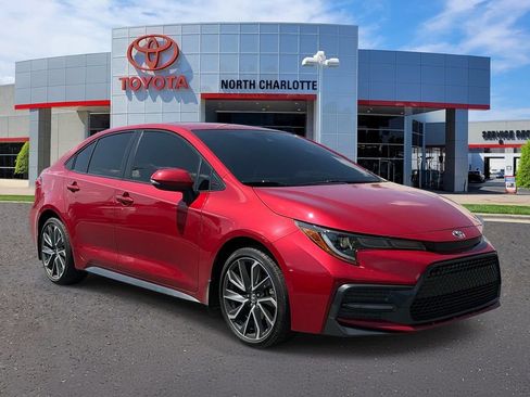 Used 2021 Toyota Corolla SE FWD image 1
