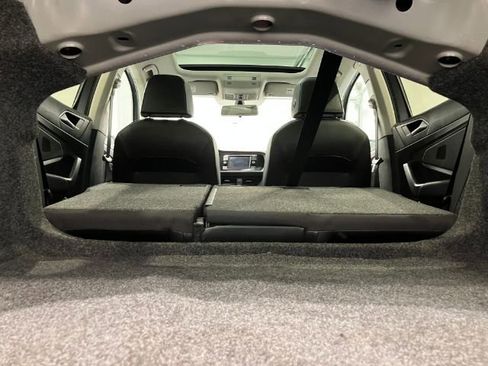 Used 2019 Volkswagen Jetta SE FWD image 36