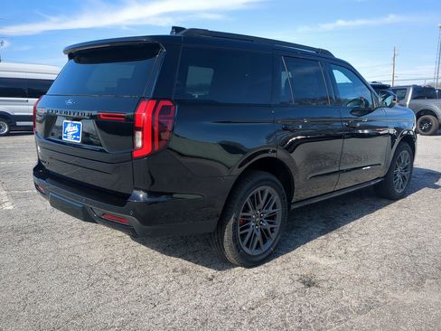 New 2025 Ford Expedition Platinum w/ Stealth Performance Package image 3